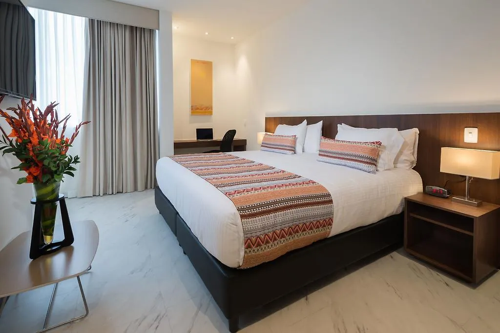Best Western Plus Santa Marta Hotel